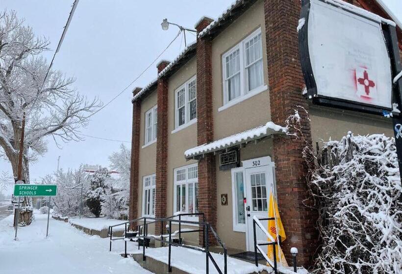 فندق Springer Station