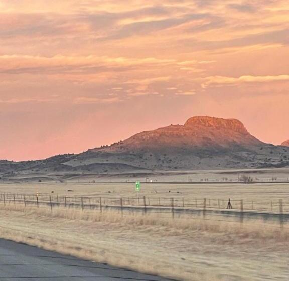 فندق Springer Station