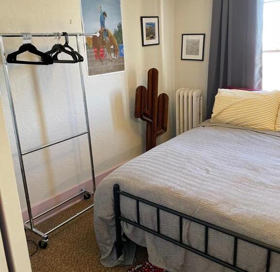 فندق Springer Station