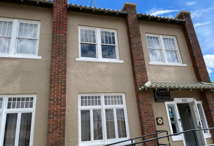 فندق Springer Station