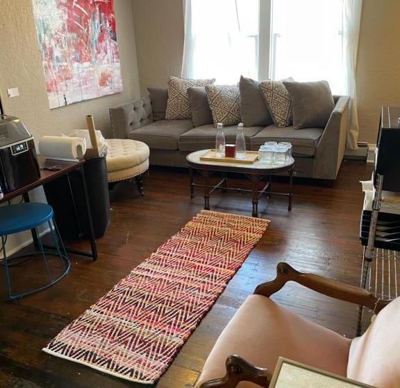 فندق Springer Station