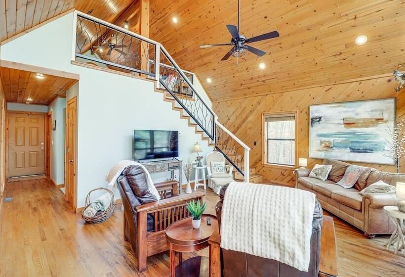 Lakefront Arkansas Home W/ Deck, Grill & Cornhole!