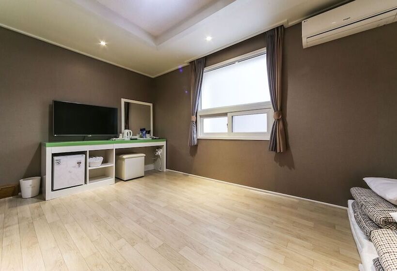 Motel Tongyeong Seopirang