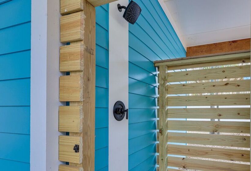 Oak Island Coastal Home W/ Covered Deck!