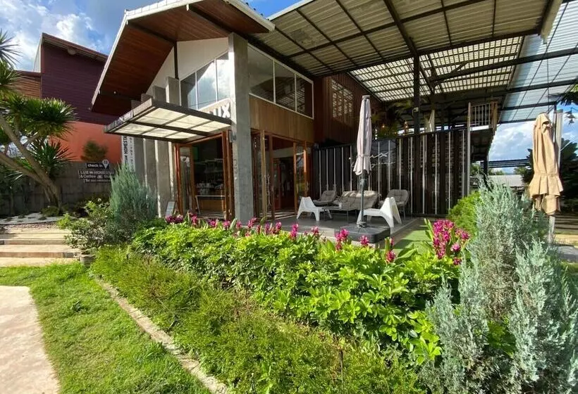 Majatalo Lux Homestay