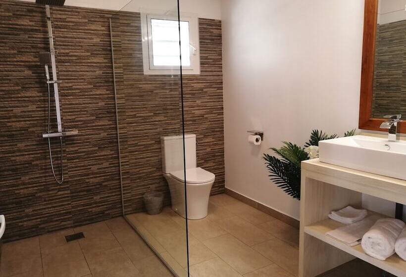 Majatalo Niaouli Lodge