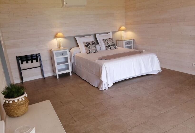 Majatalo Niaouli Lodge