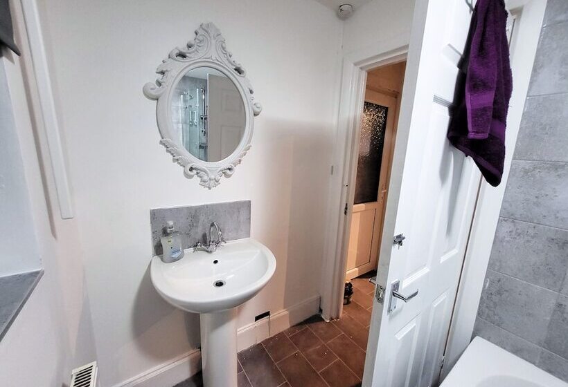 Pensionat Stay Sleep Rest Chaucer Street