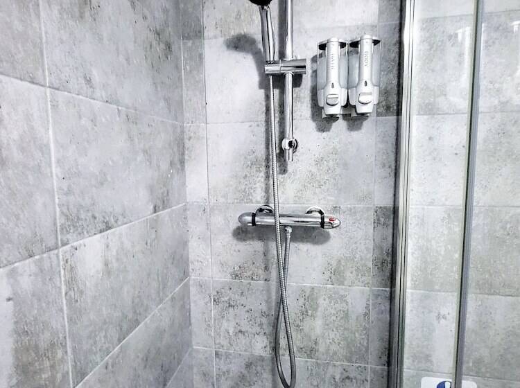 Pensionat Stay Sleep Rest Chaucer Street