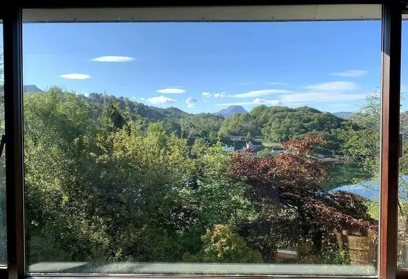 Residenssi Midcentury 3 Bed House In Gairloch