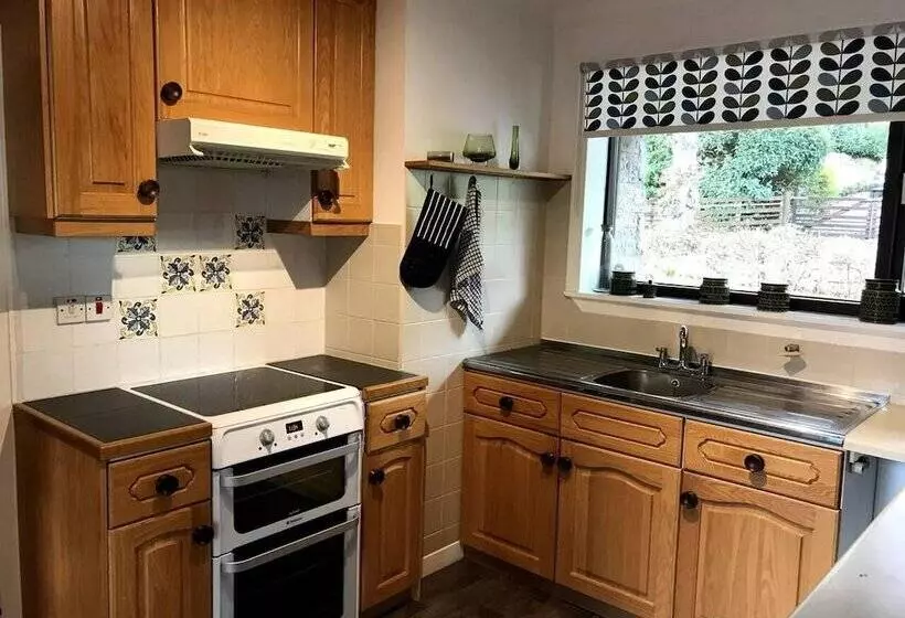 Residenssi Midcentury 3 Bed House In Gairloch