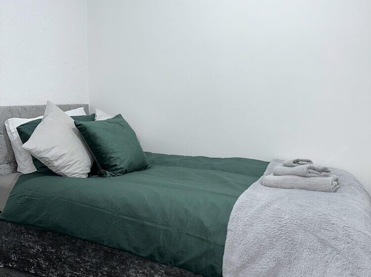 레지던스 Noormak Nights Luxury 3 Bed House In Birmingham