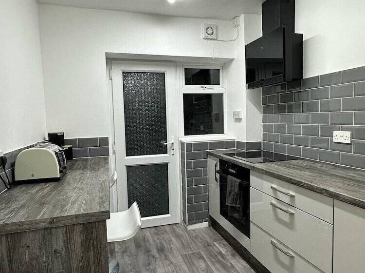 레지던스 Noormak Nights Luxury 3 Bed House In Birmingham