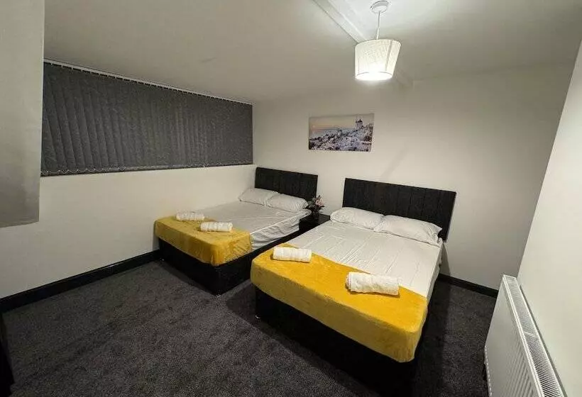 Residenssi Stunning 4 Bed House In Leeds Close To Center