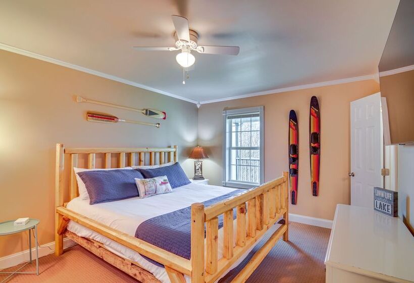 River View Somerset Home: Large Deck, Fire Pit!