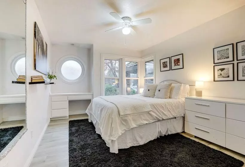 Roseville Home W/ Pool, 5 Mi To Folsom Lake!