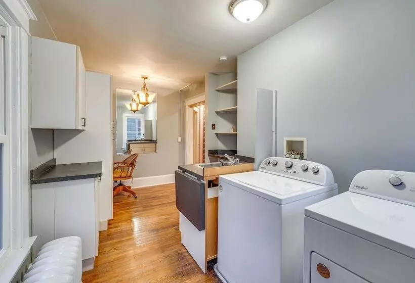 Spacious Jamestown Home Near Nat L Comedy Center!