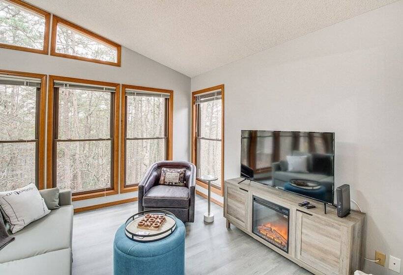 Stay And Play    Hot Springs Village Home!