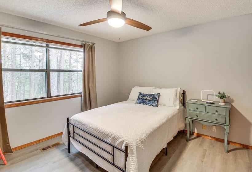 Stay And Play    Hot Springs Village Home!