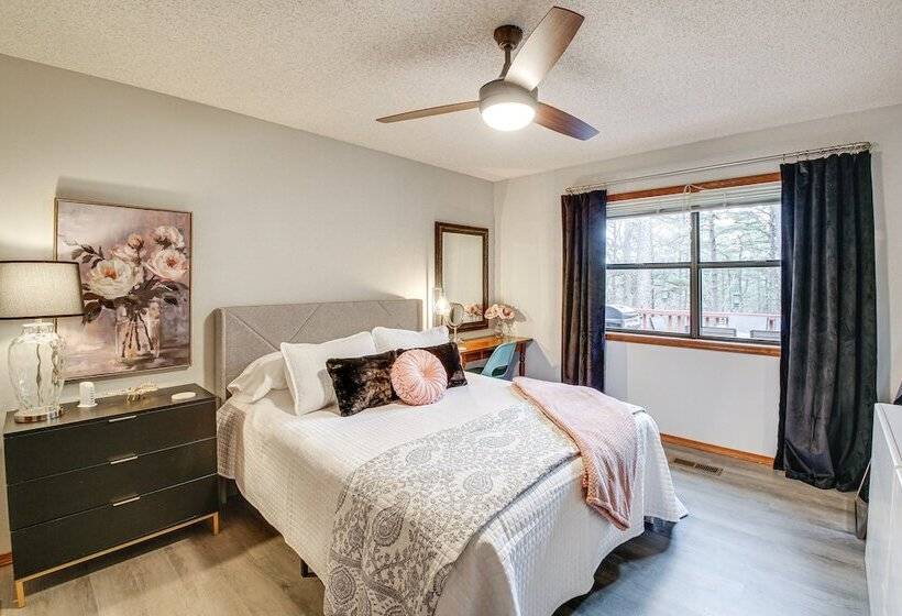 Stay And Play    Hot Springs Village Home!