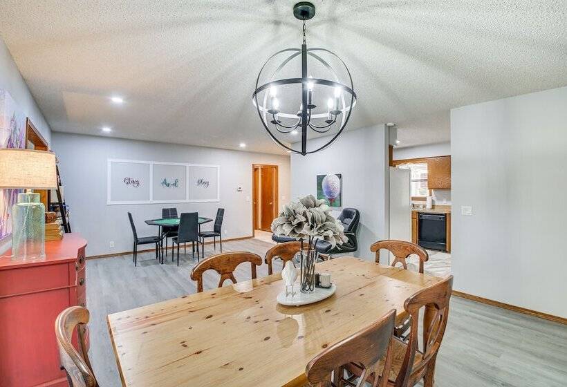 Stay And Play    Hot Springs Village Home!