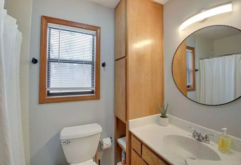 Stay And Play    Hot Springs Village Home!