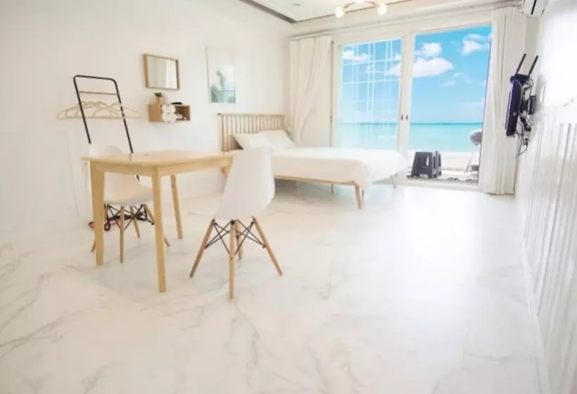 Taean Sharon Pension