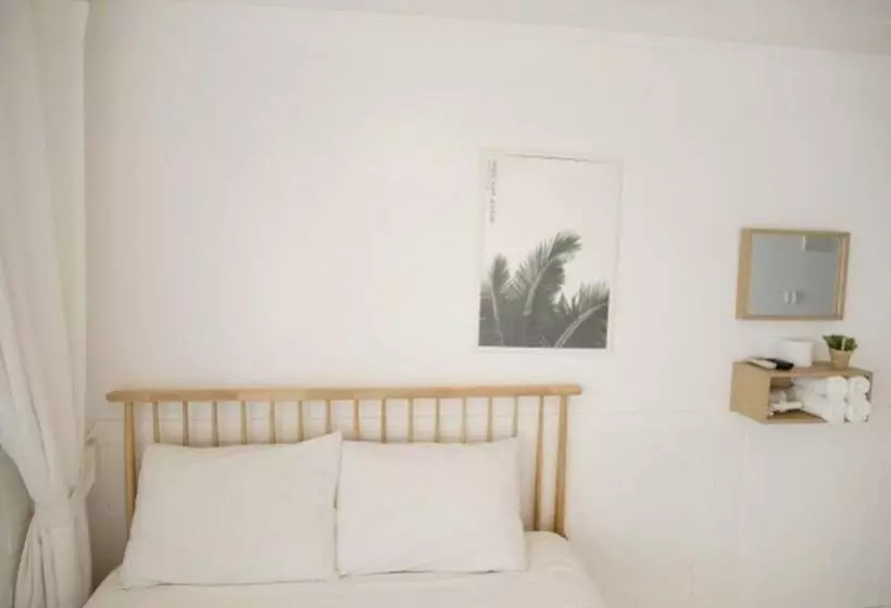 Taean Sharon Pension