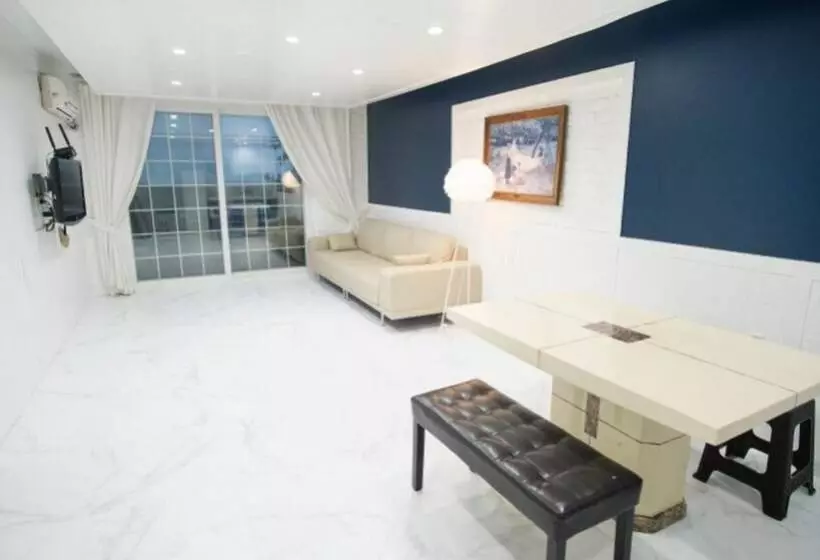 Taean Sharon Pension