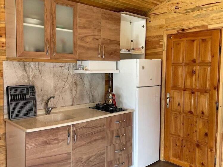 Utopya Apart Kamp Alani