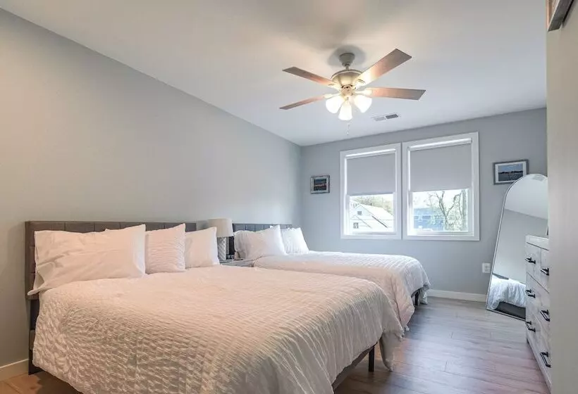 Waterfront Historical District Home Near River