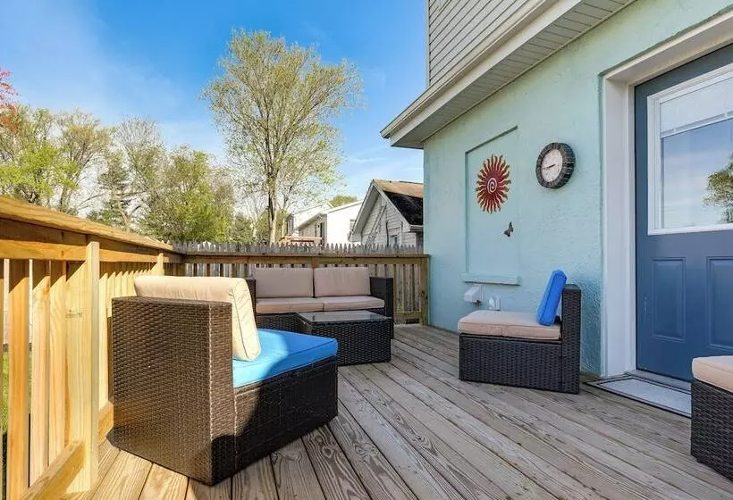 Waterfront Historical District Home Near River