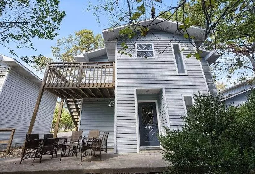 Whispering Woods Retreat Branson