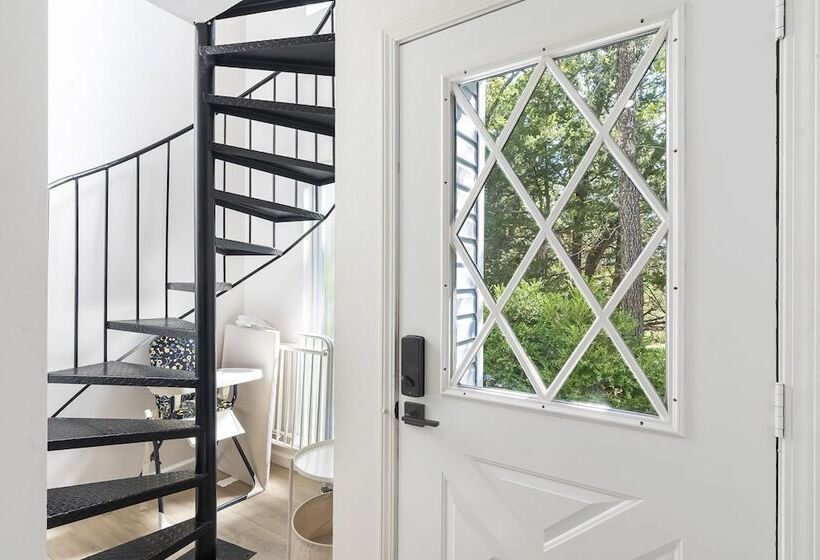 Whispering Woods Retreat Branson