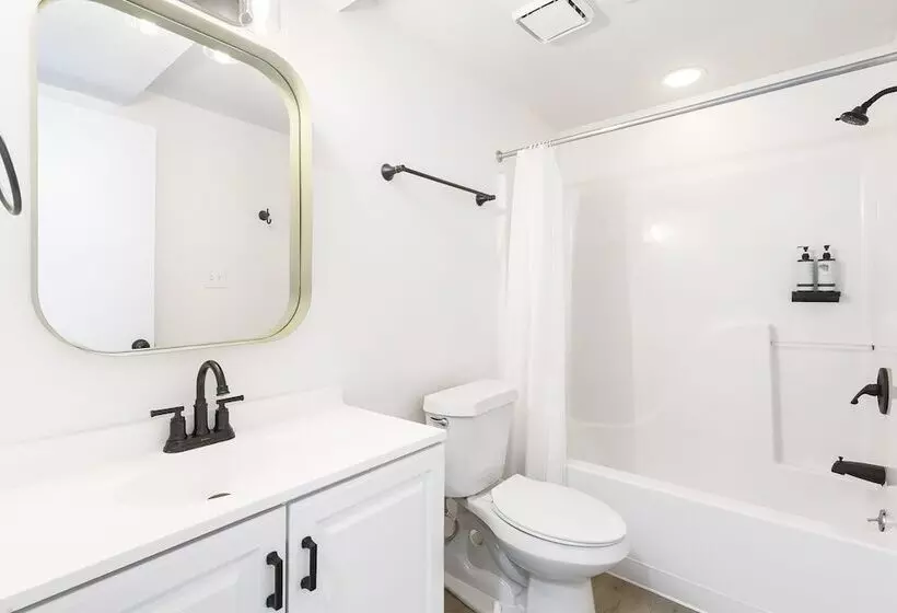 Whispering Woods Retreat Branson