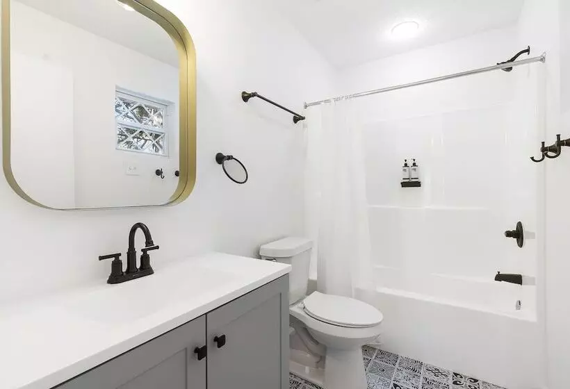 Whispering Woods Retreat Branson