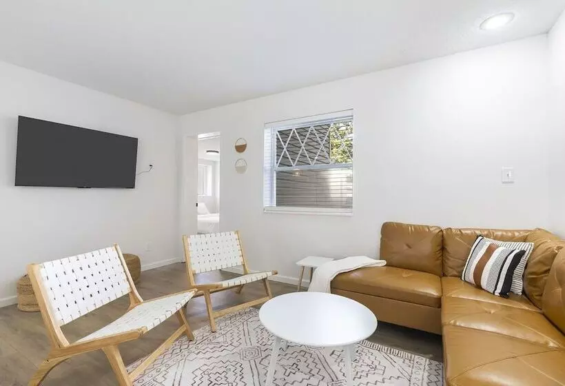 Whispering Woods Retreat Branson