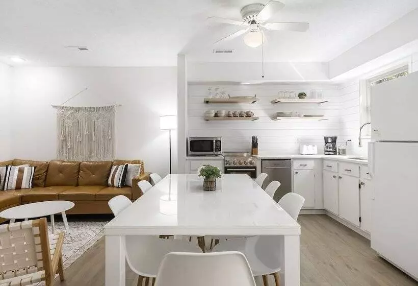 Whispering Woods Retreat Branson