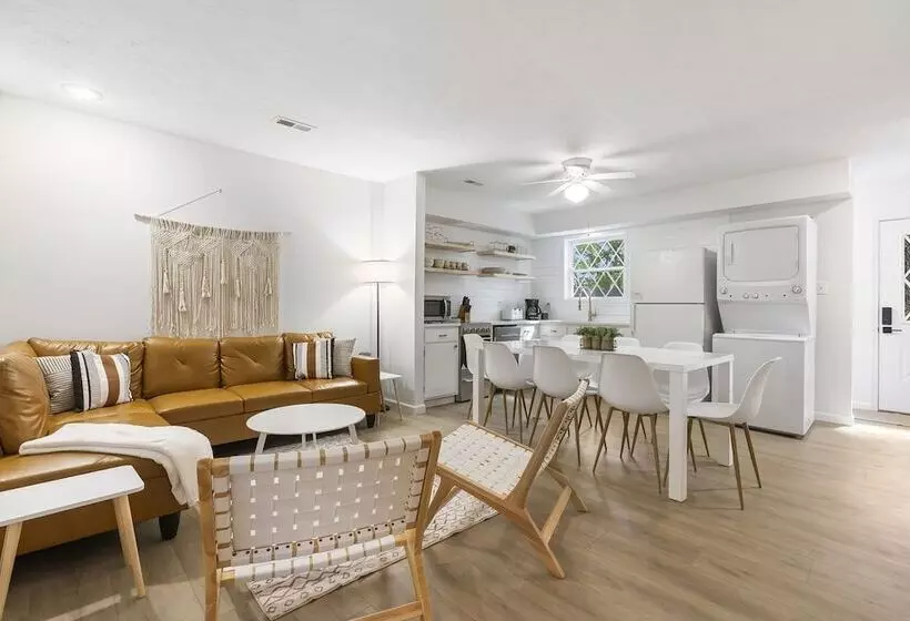 Whispering Woods Retreat Branson