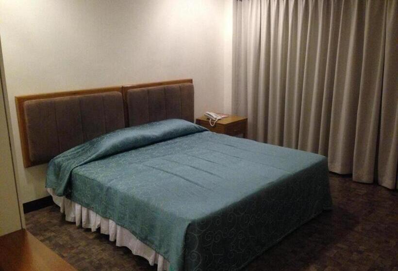 Bayfront Hotel Subic