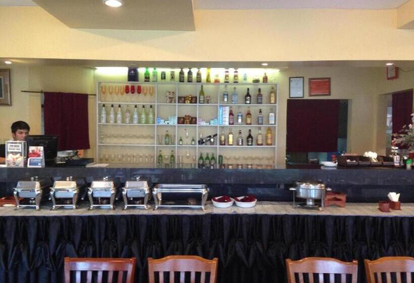 Bayfront Hotel Subic