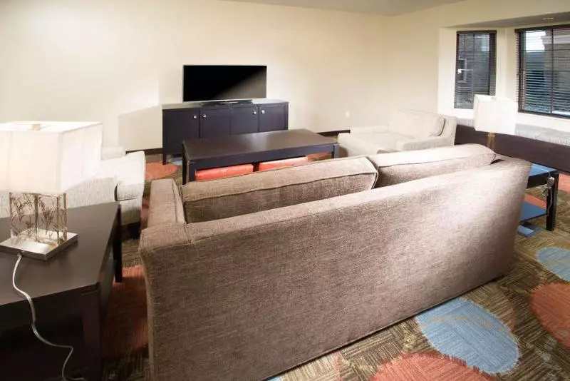 هتل Fairfield Inn & Suites By Marriott Sacramento Folsom