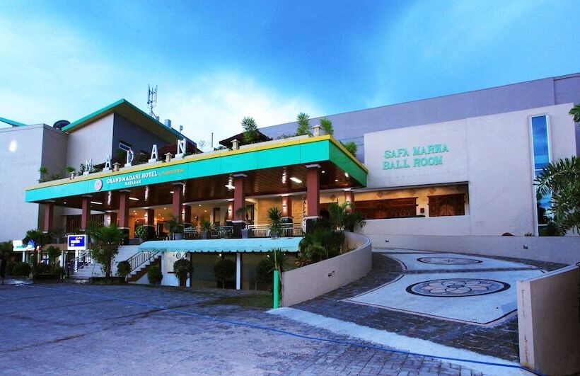 Hotel Grand Madani