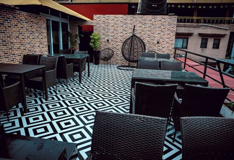 Vannasut Hotel And Spa