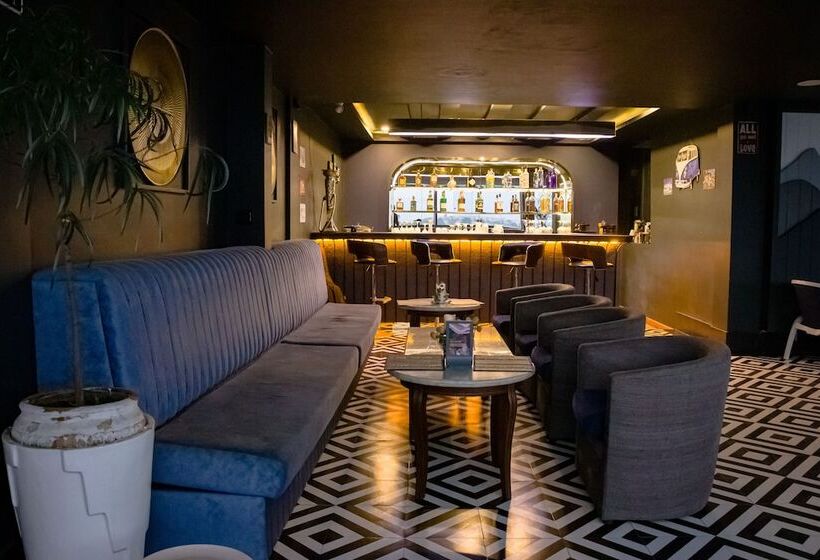 Vannasut Hotel And Spa