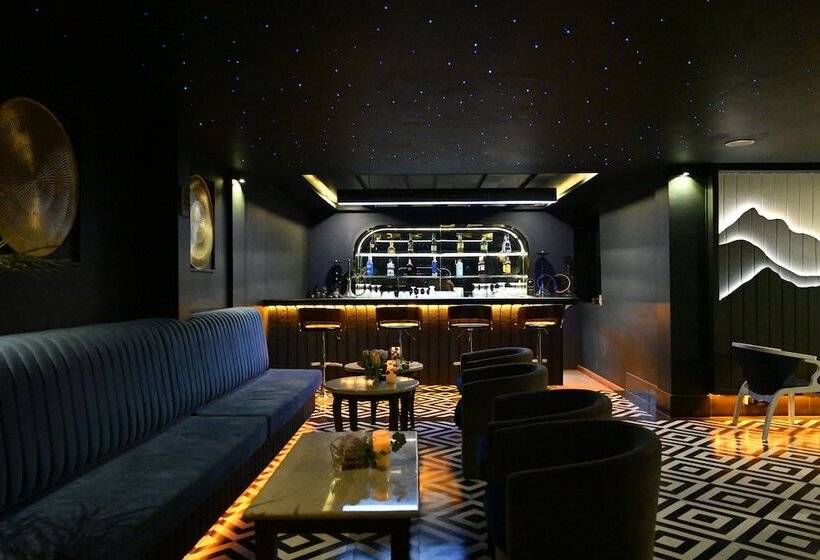 Vannasut Hotel And Spa