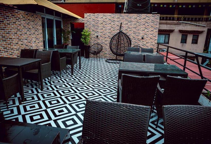 Vannasut Hotel And Spa