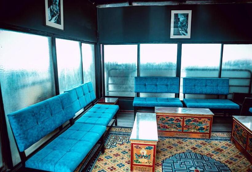 Vannasut Hotel And Spa