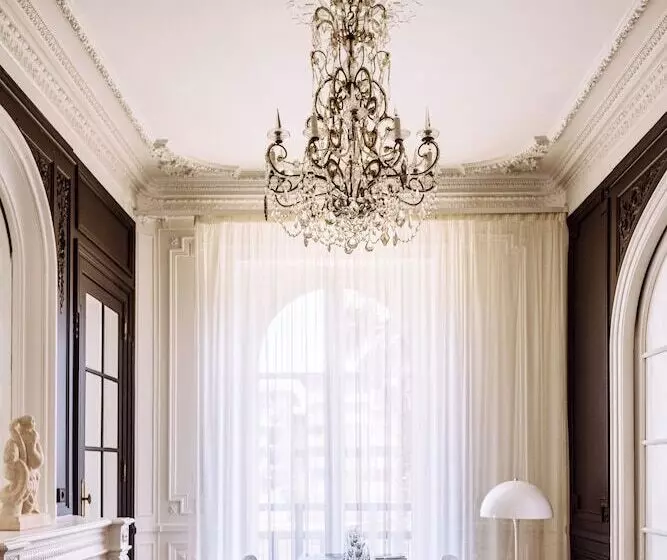 Hotelli Villa Mirasol
