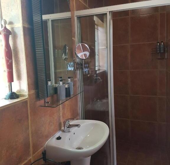 Pension Chateau Vue Guesthouse